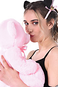 Eden Venua Kitty & The Teddy Bear istripper model